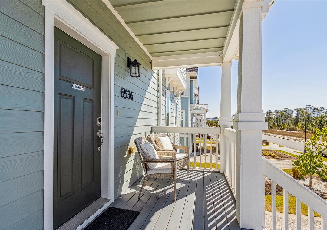 exterior-patio-120285294