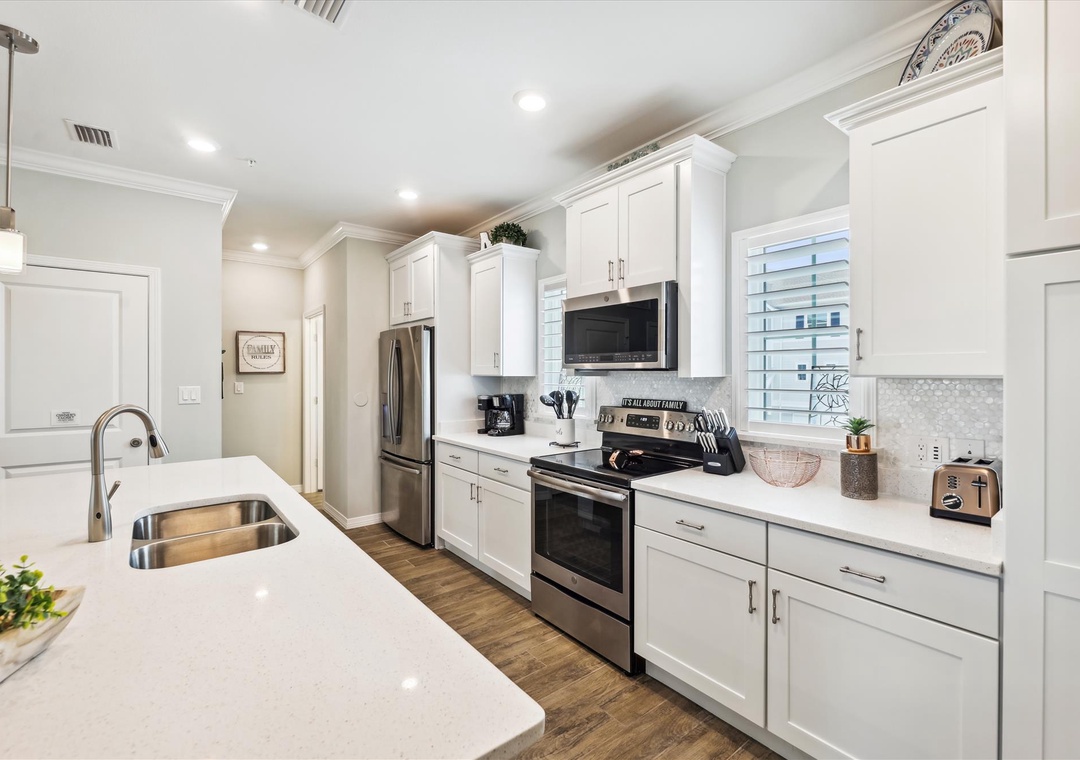 level 1-kitchen-120187066