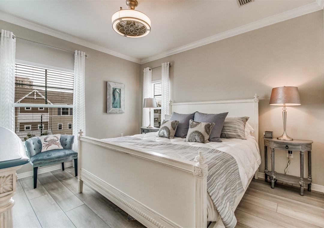 Lost Key Sugar Dune Retreat Guest Bedroom #1 King Bed