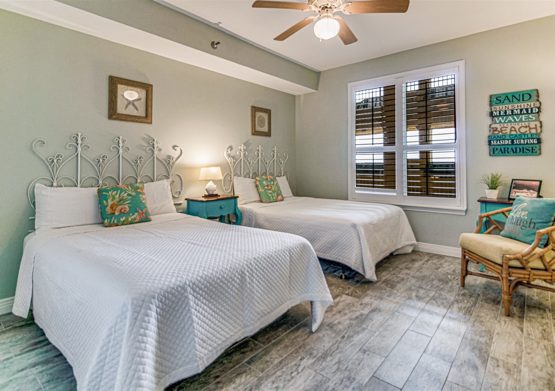 Beach Colony Tower 10B Guest Bedroom
