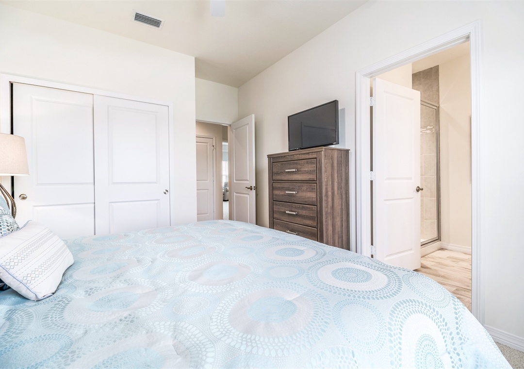 Lost Key Hidden Gem Guest Bedroom #2