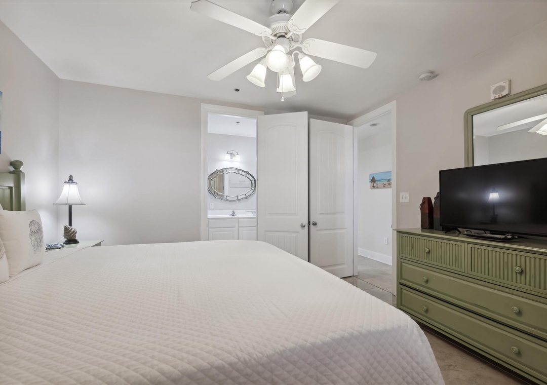 Sailmaker 901 Guest Bedroom #2