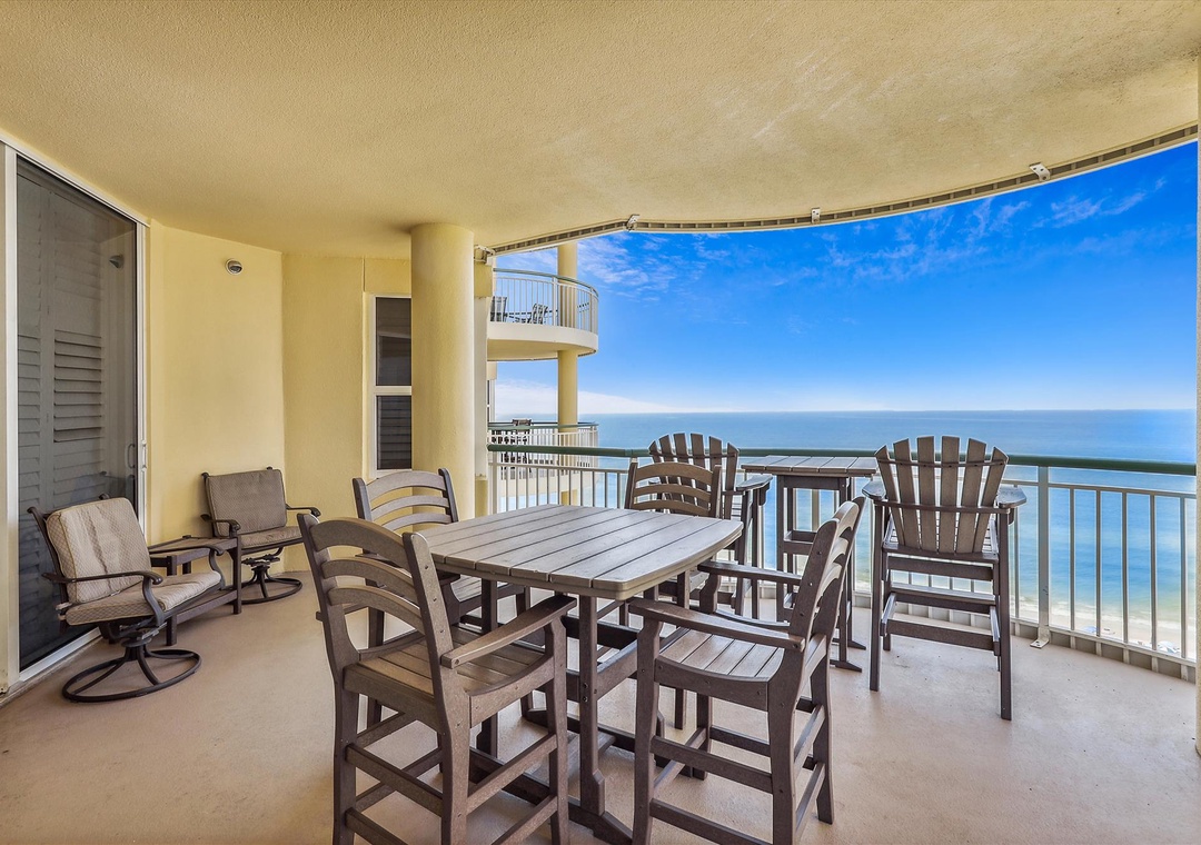 interiors-deck-_18a0404