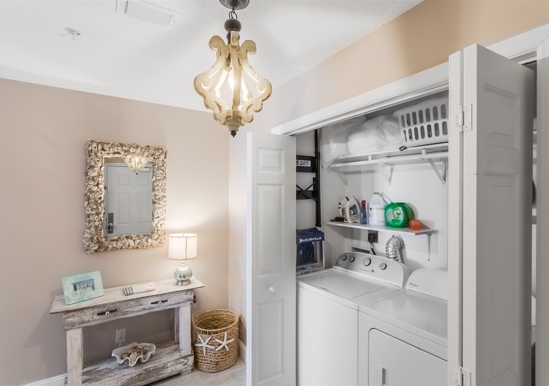 Spanish Key 207 Laundry in Unit