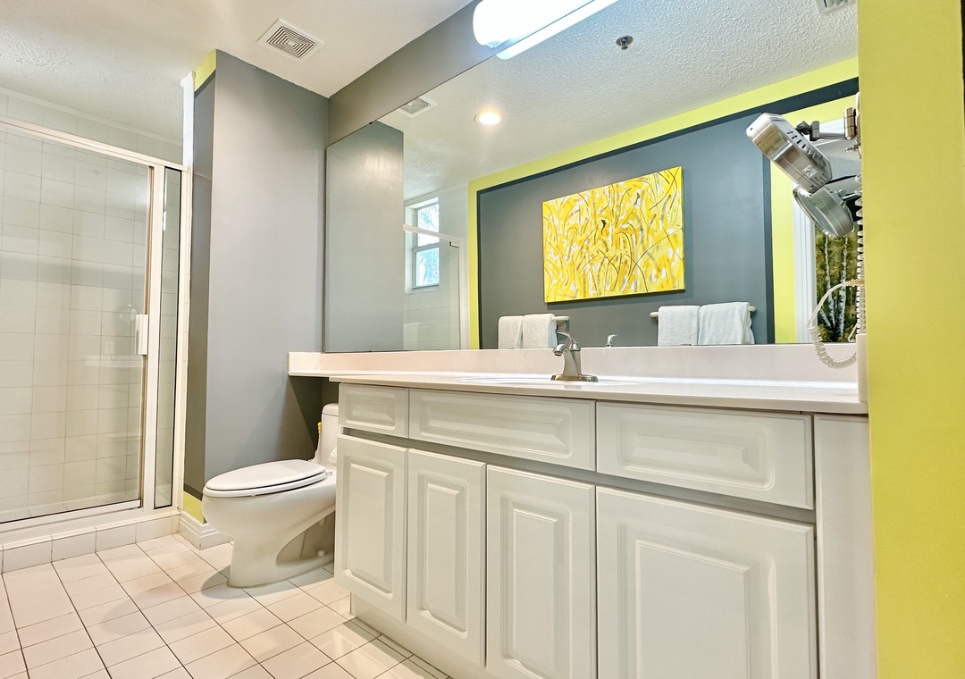 Beach Colony Tower 2D Bathroom 2