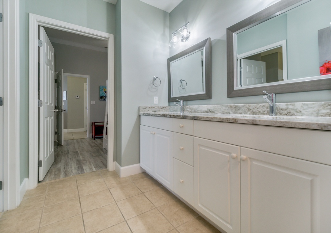 Windemere 1508 Third Guest Bathroom Double Vanities