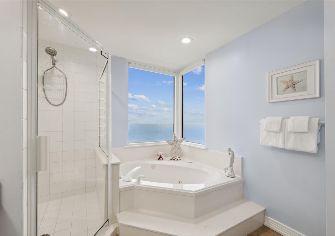 beachcolonytower9cmainprimarybath18a5175