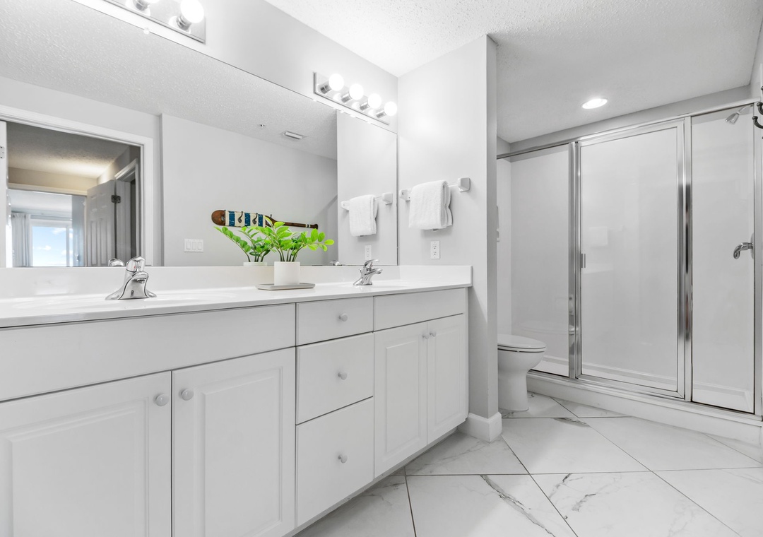 Windemere 1008- Bedroom 3 Double Vanity & Shower