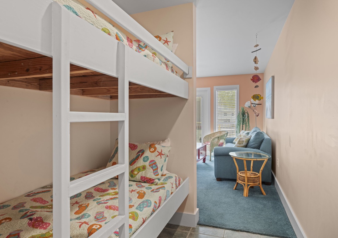 Grand Caribbean 302W Bunk Beds and Living Room