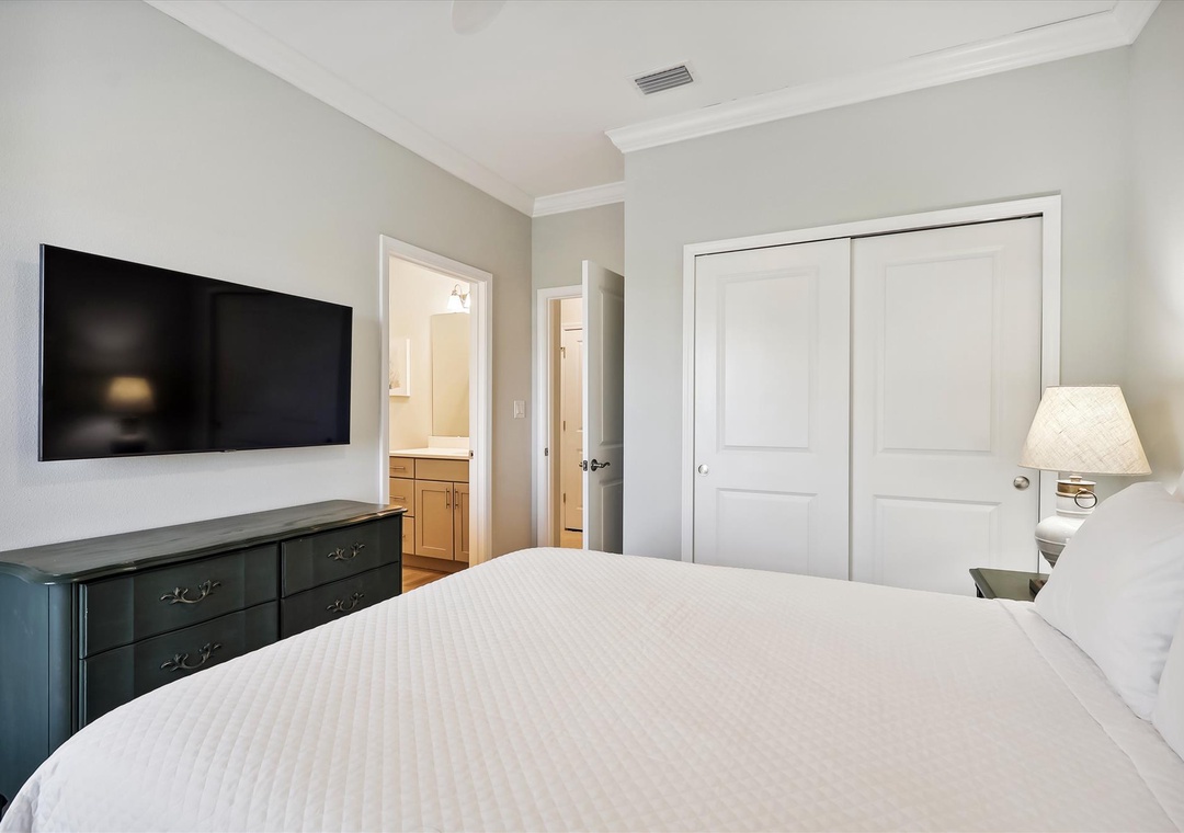 Lost Key Barefoot Bungalow Guest Bedroom #2 with Attached Bathroom