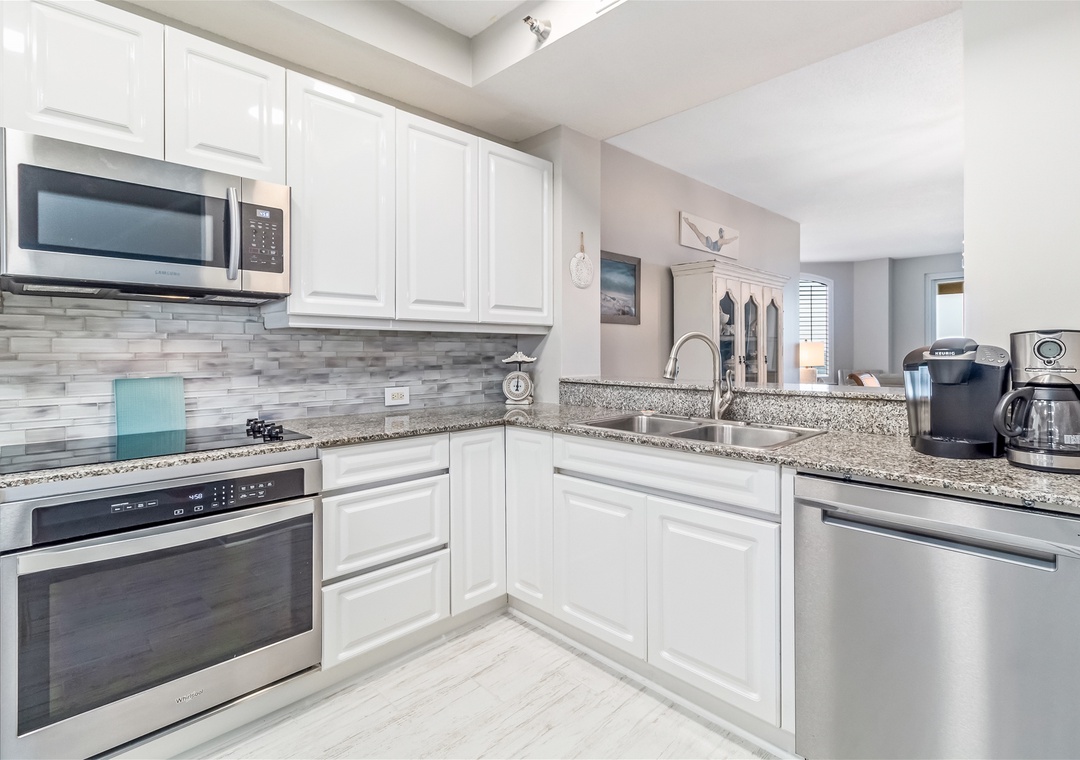 Beach Colony Tower 4B Well Stocked Kitchen