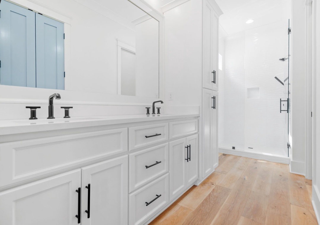 Azura - First Floor - Third Bathroom