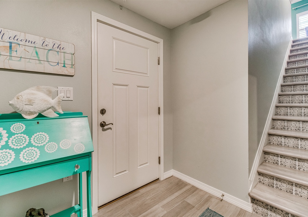 Lost Key Sugar Dune Retreat Entrance