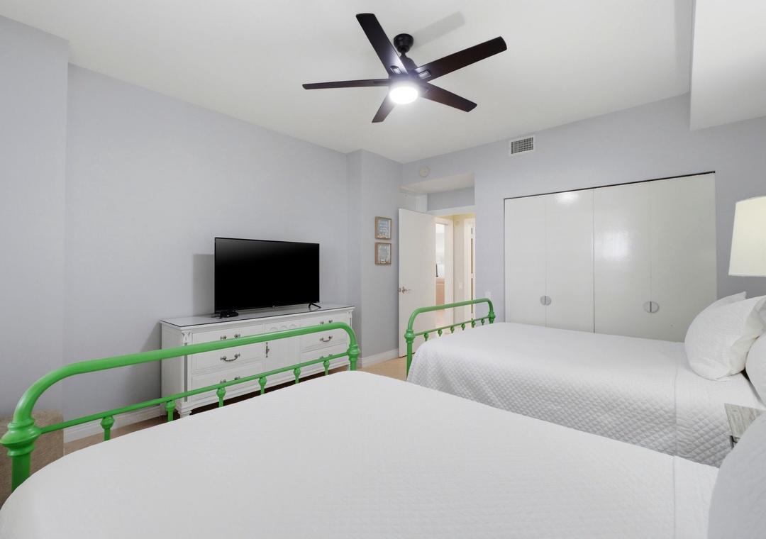 Beach Colony Tower PH3B (18B)- Bathroom 1 & TV