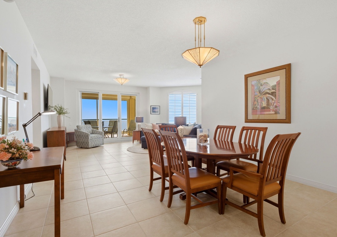 Beach Colony West 15C- Dining Room View to Living Room & Balcony
