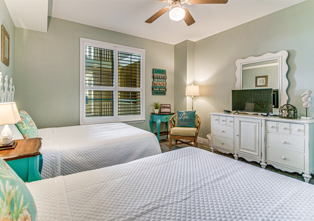 Beach Colony Tower 10B Guest Bedroom With Two Double Beds