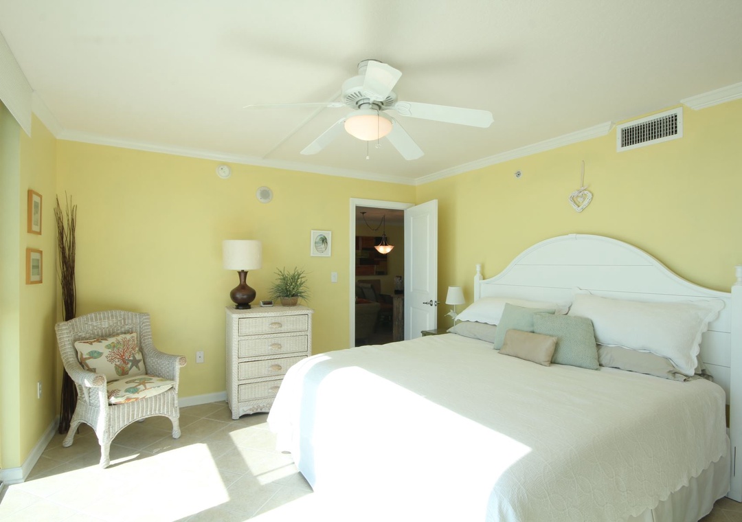 Perdido Towers 603 Master Bedroom King Bed