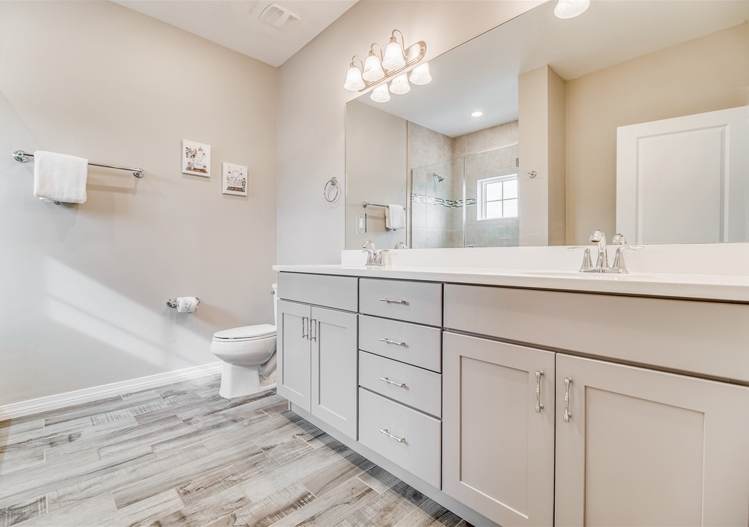 Lost Key Toes in the Sand Guest Bathroom #1