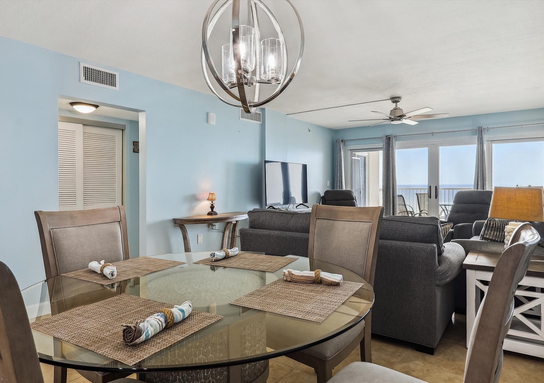 Sandy Key 621 Dining Room