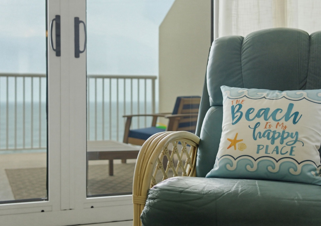 Sandy Key 817- Living Room