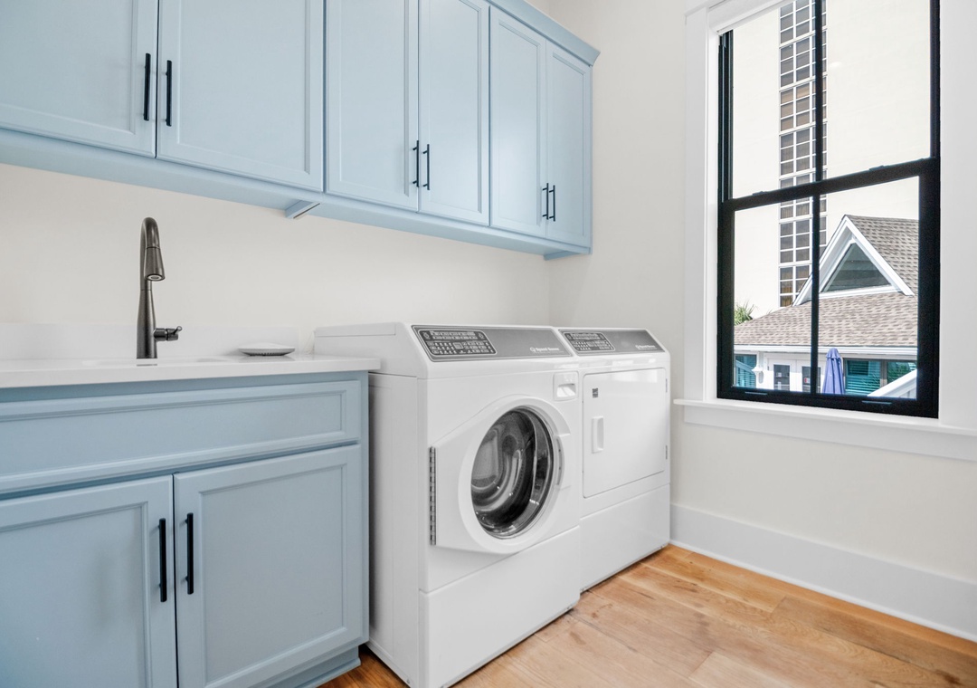 Azura - First Floor - Laundry