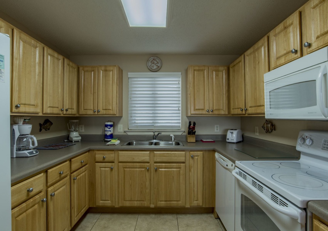 Sandy Key 235 Kitchen