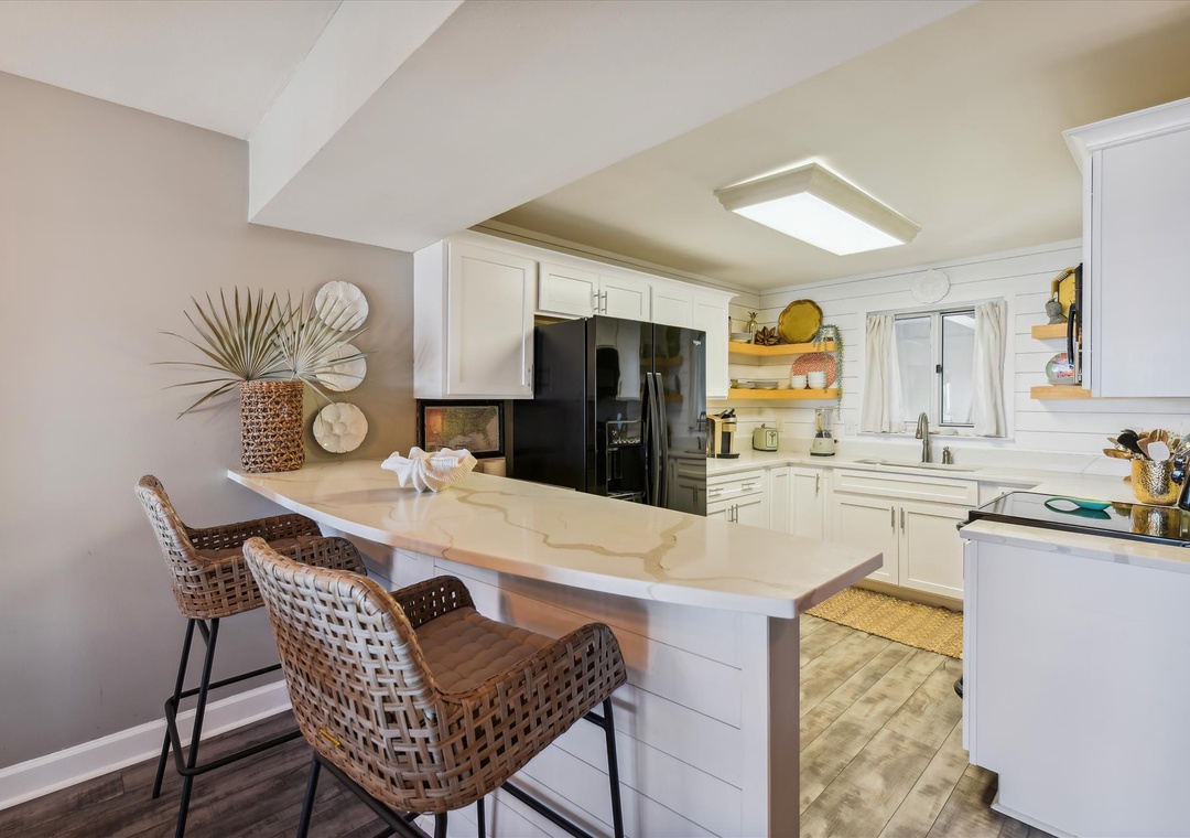 Sandy Key 831 Kitchen Bar with Seating for Two