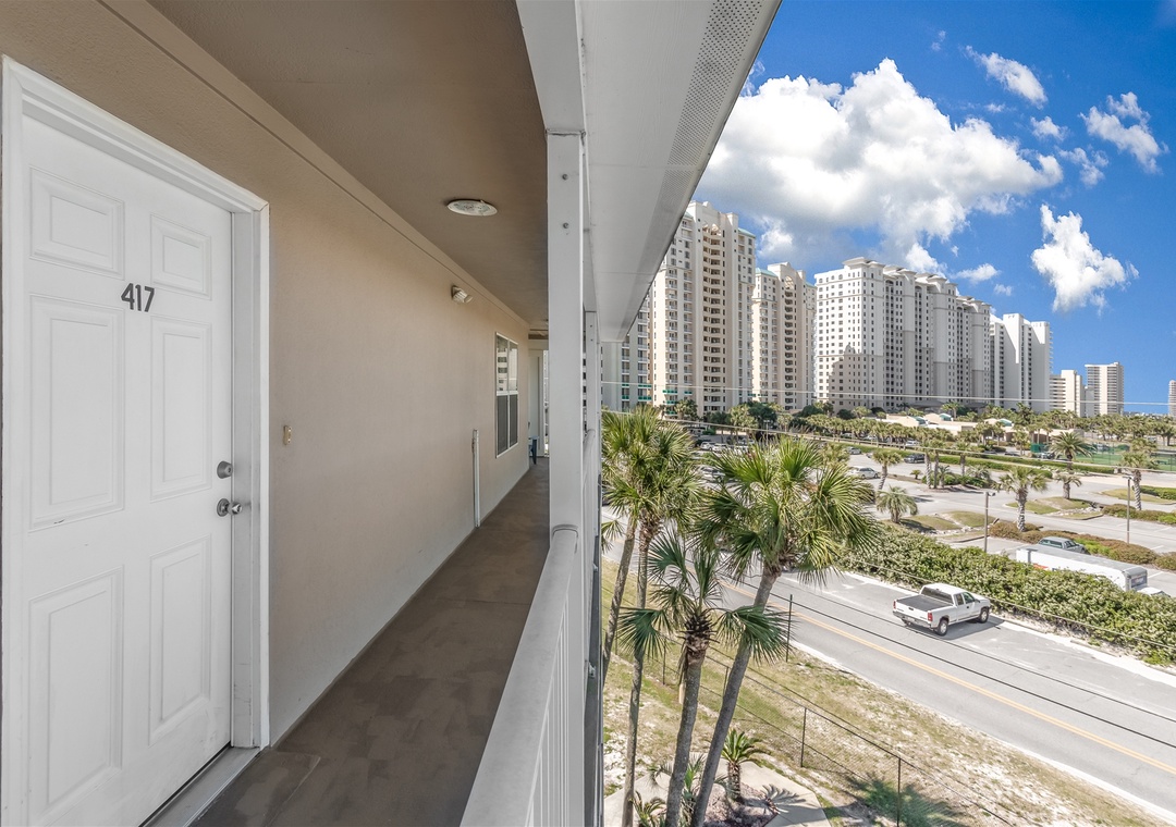 Grand Caribbean 417W Front Entry