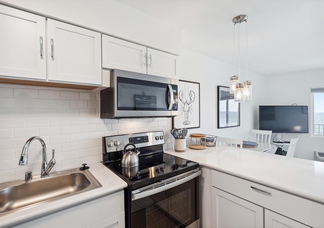 Perdido Skye 25 Kitchen Oven and Microwave