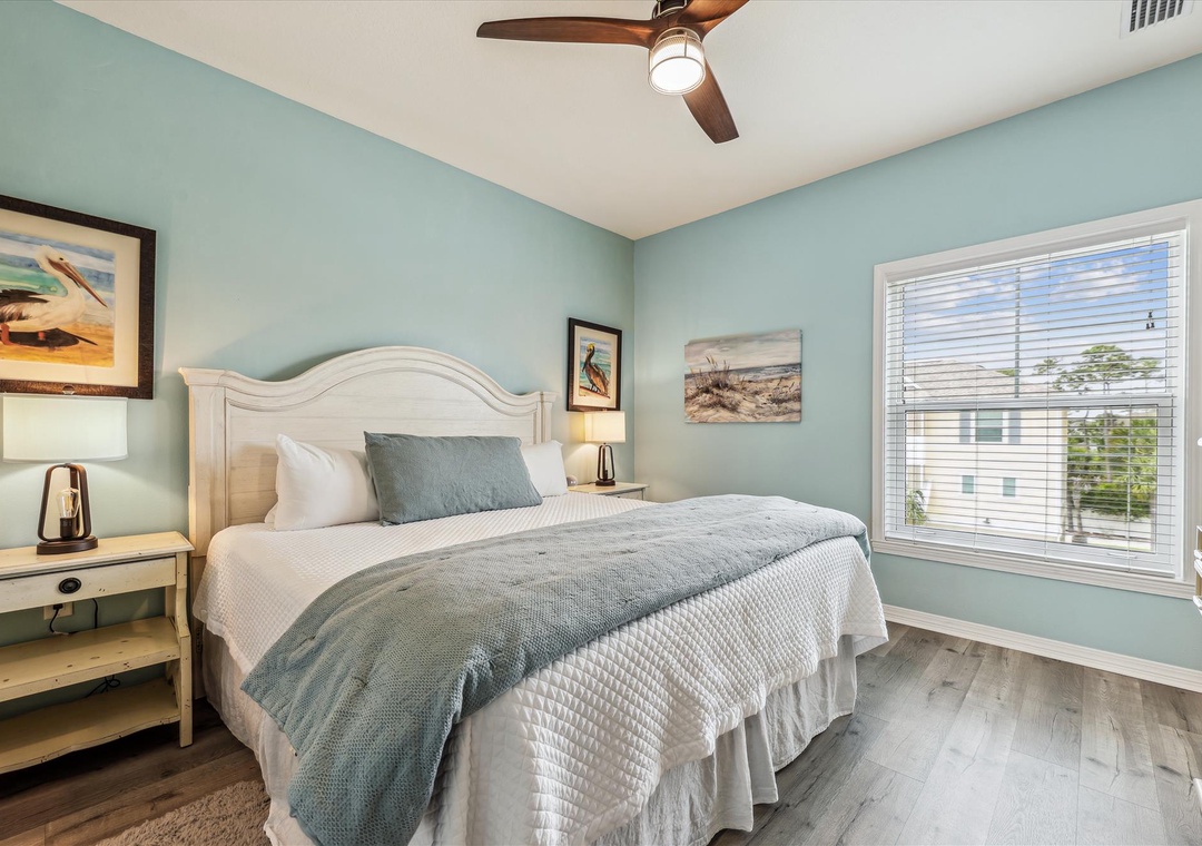 Key Breezes upper level-primary bedroom 18a3939