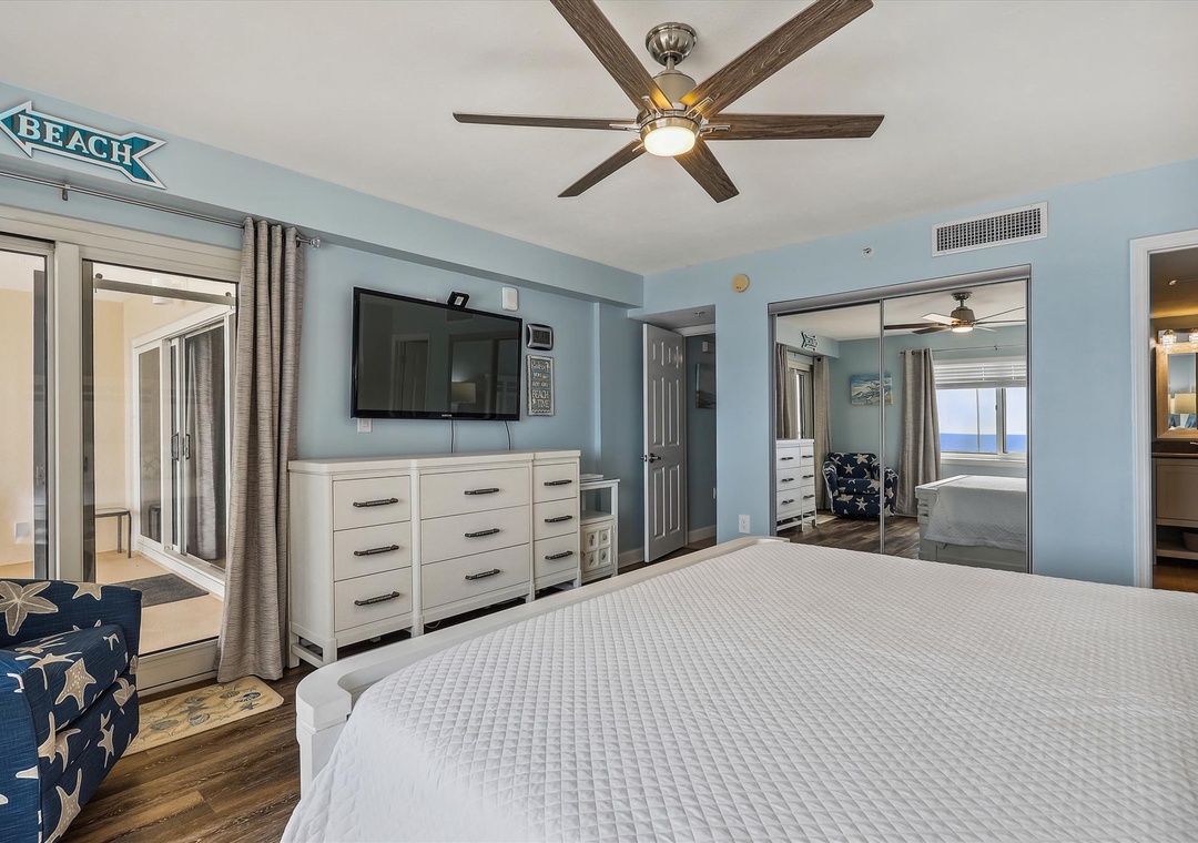 Sandy Key 621 Guest Bedroom #1 King Bed