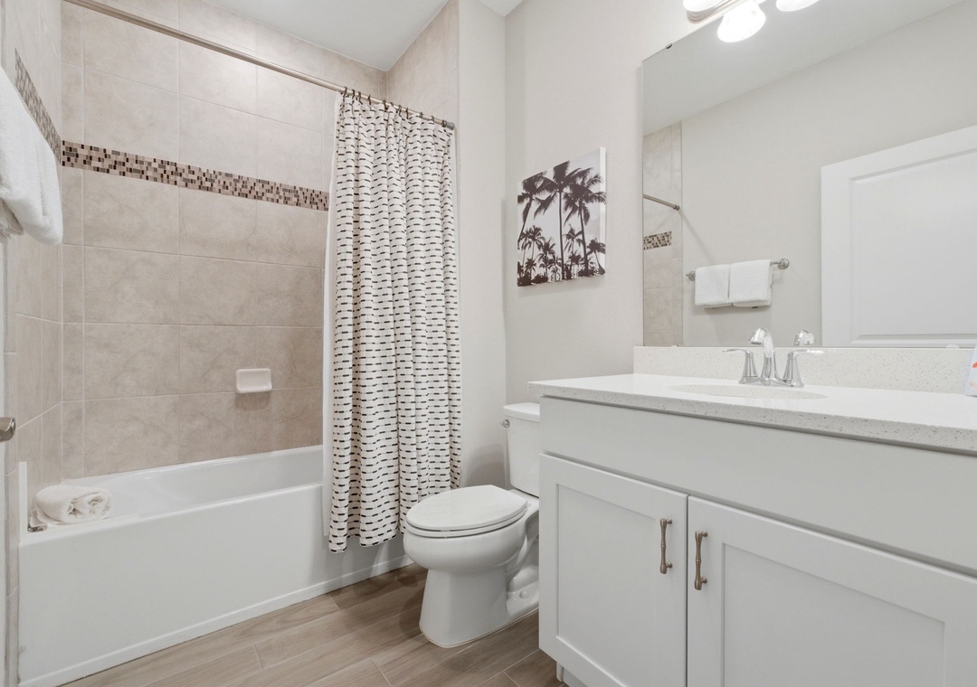 Kokomo- Bathroom 2