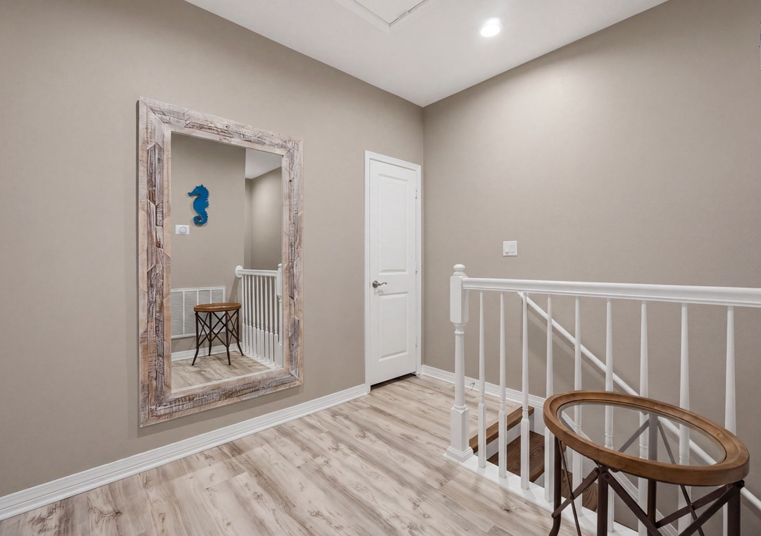 Salty Seagull- Second Floor Landing