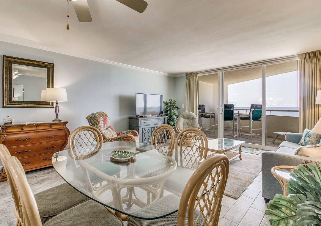 Perdido Sun 1004 Dinning Room and Living Room