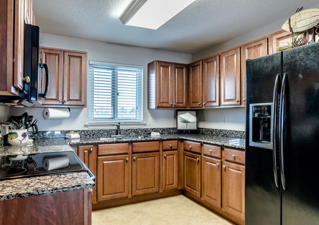 Sandy Key 336 Kitchen