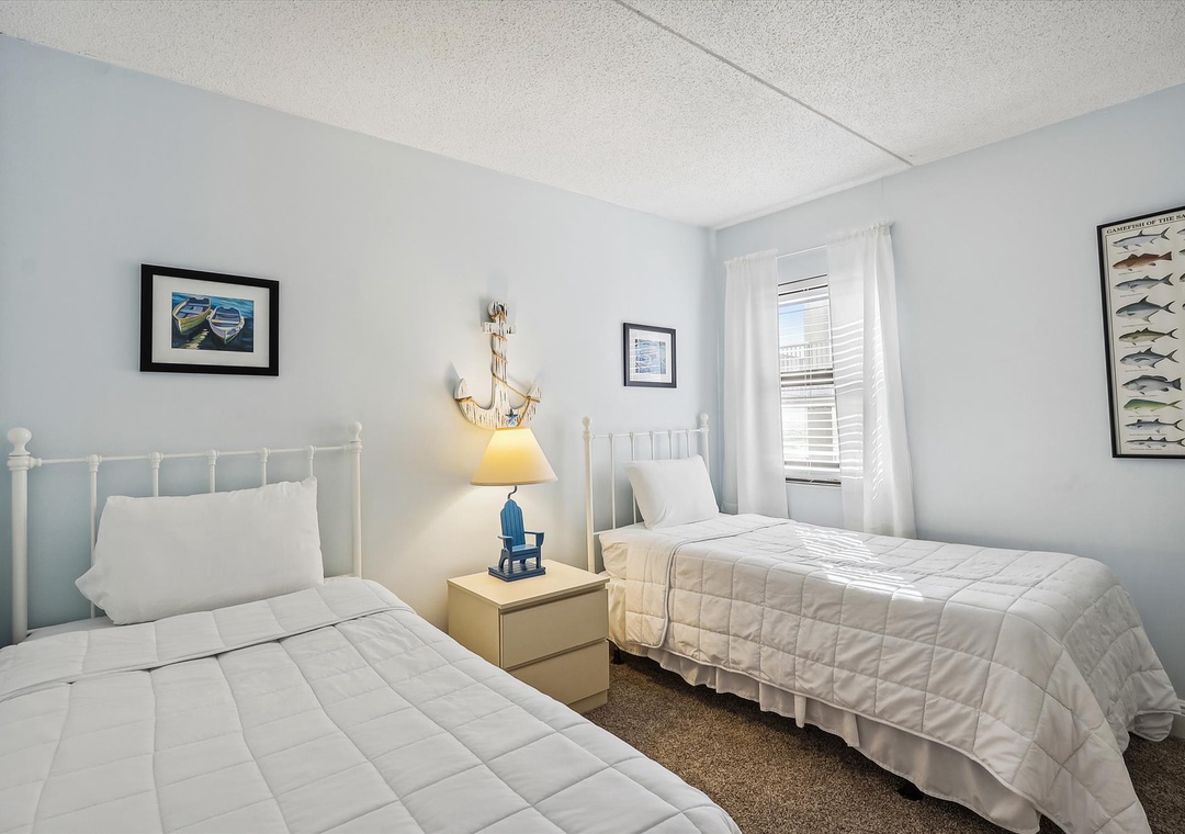 Ocean Breeze West 406 Guest Bedroom #3 Twin Beds