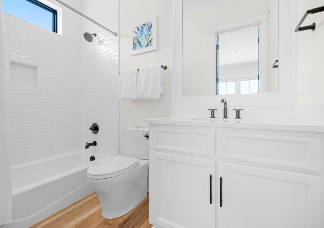 Azura - Second Floor - Fifth Bathroom