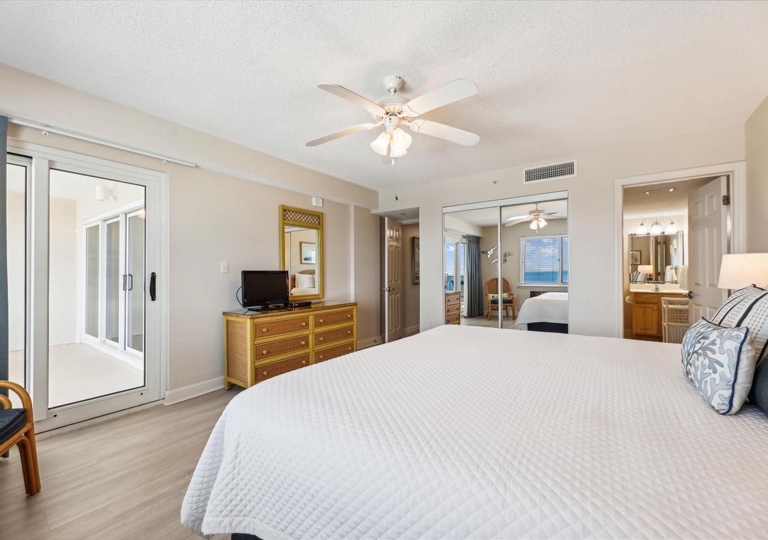 sandykey735mainprimary bedroom18a1583