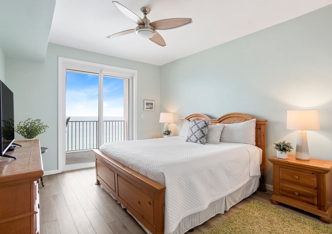 Windemere 803 - Bedroom 1 with Balcony View
