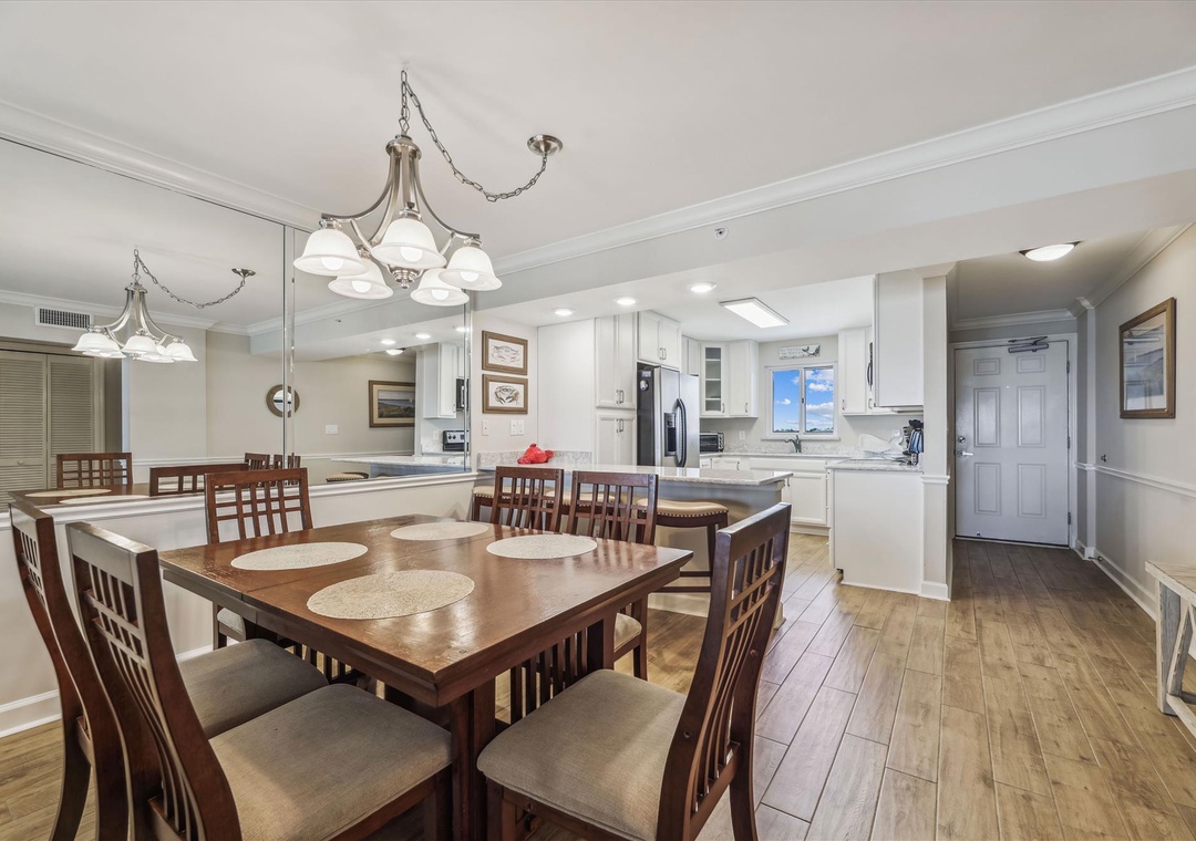 Sandy Key 515 Dining Room and Kitchen