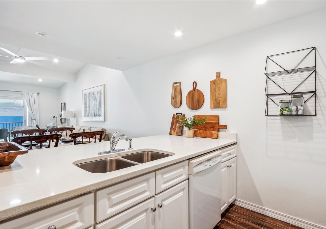 main level-kitchen-125751_021