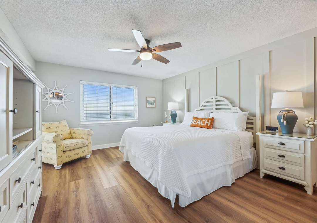 Sandy Key 622 Primary Bedroom-128539061