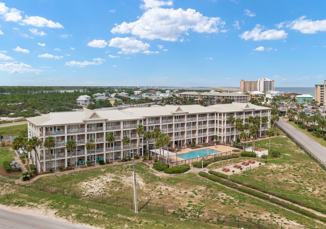 Grand Caribbean 416W- Grand Caribbean West Back View
