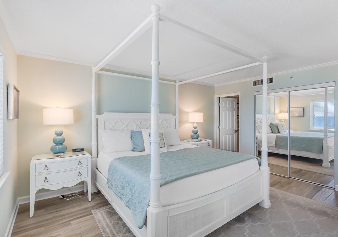 Sandy Key 516 Master Bedroom King