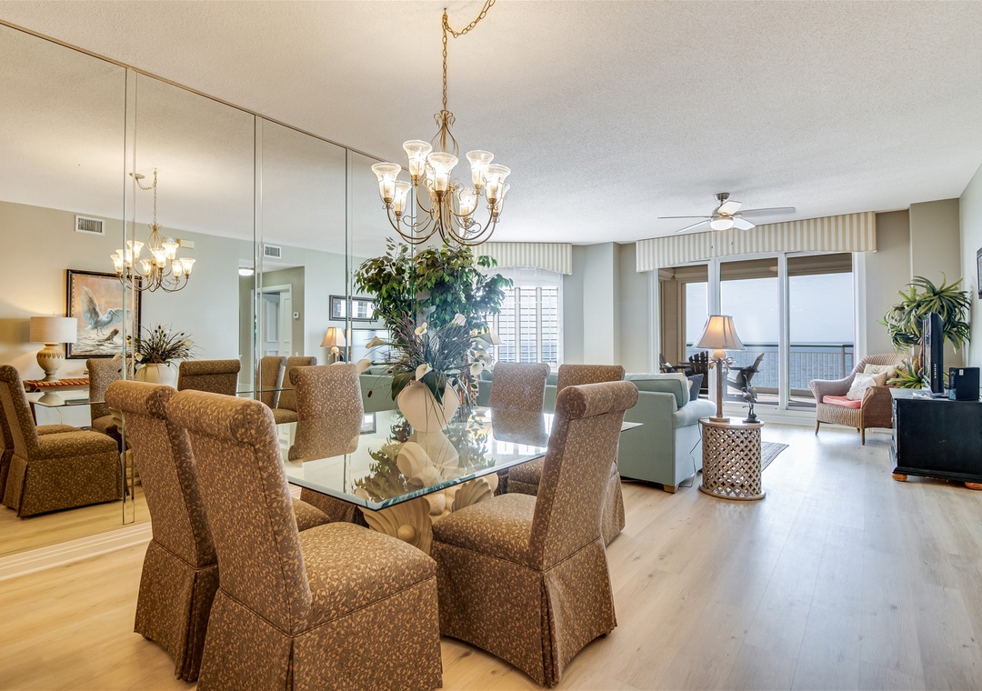 Beach Colony Tower 6B Dining Area Looking Into Living Room