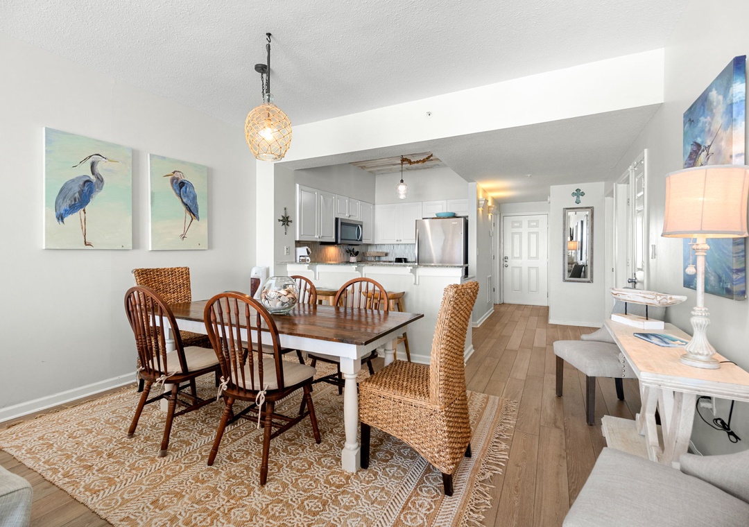 Windemere 706- Dining Room