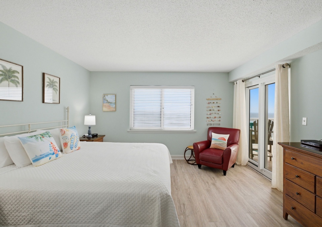 Sandy Key 817- Bedroom 1 with View to Balcony