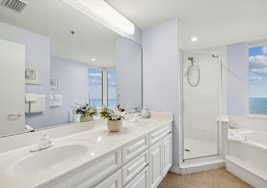 beachcolonytower9cmainprimarybath18a5170