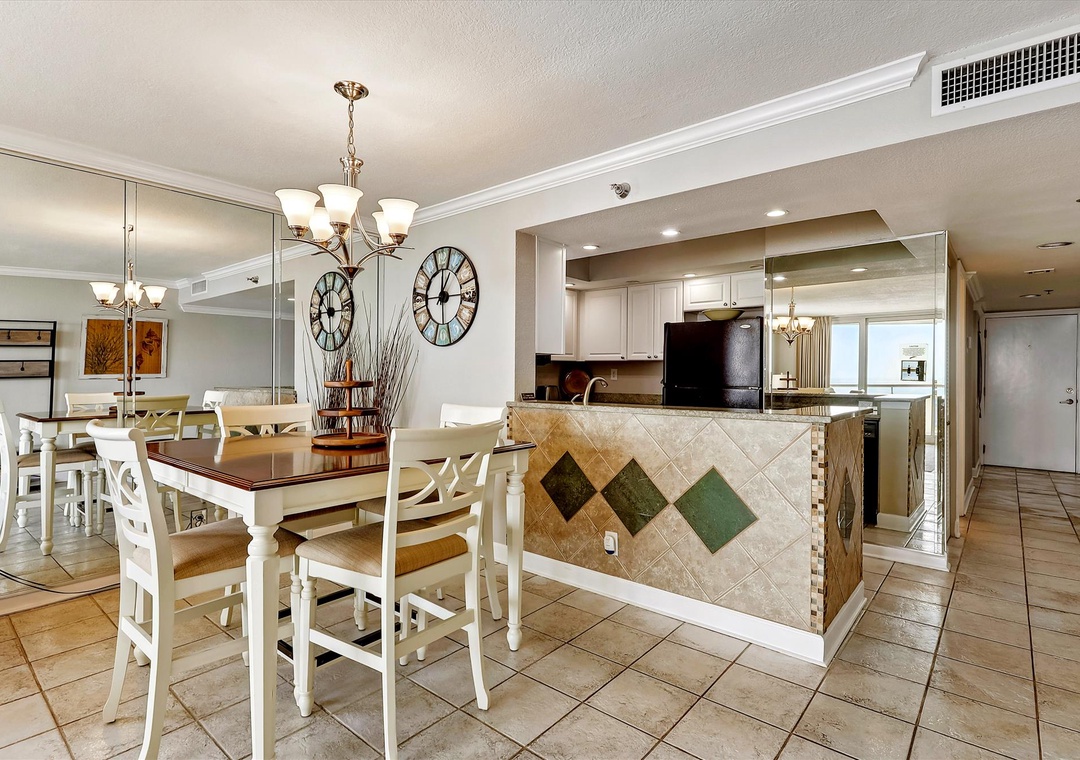 Perdido Sun 714 Dining Room and Kitchen
