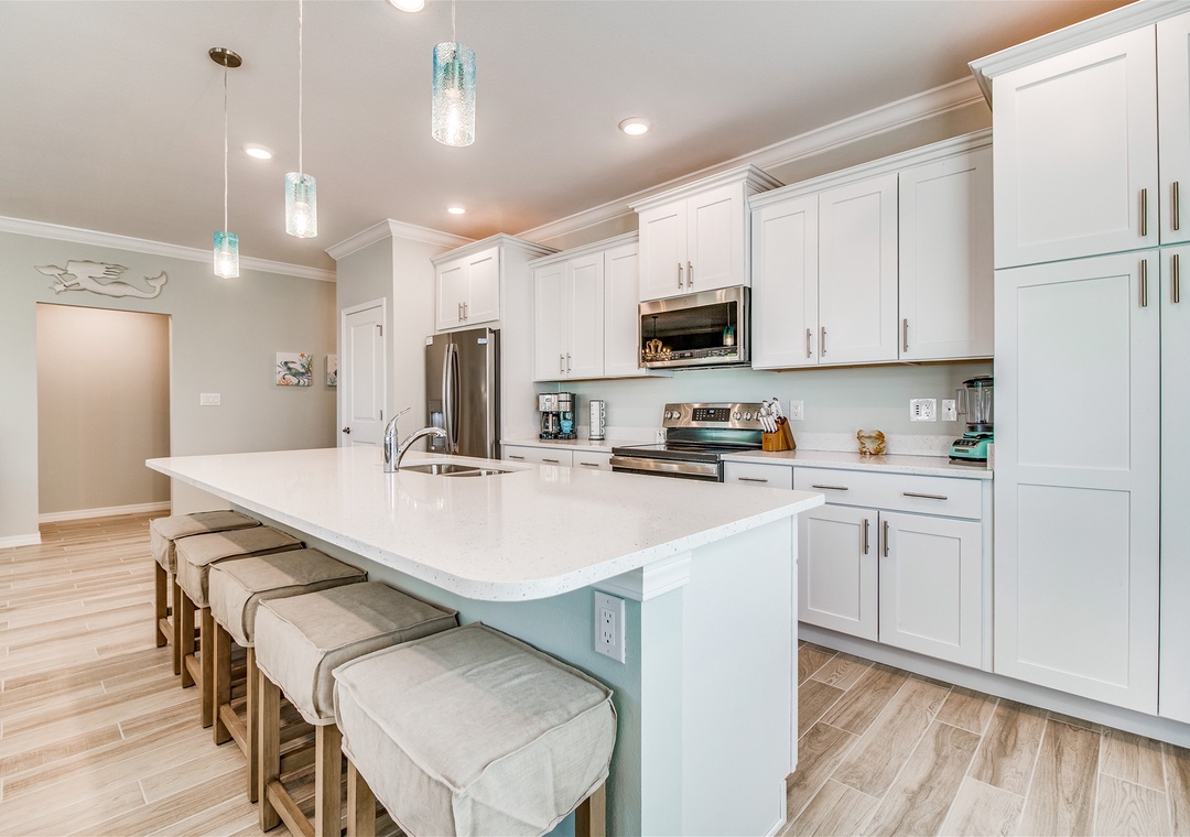 Lost Key Shore To Please Kitchen Bar Seating for 4